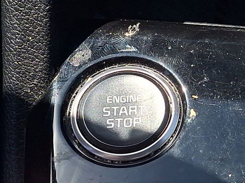 Used 2023 Kia Sportage SX image 33