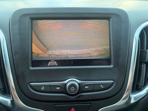 Used 2021 Chevrolet Equinox LT FWD image 20