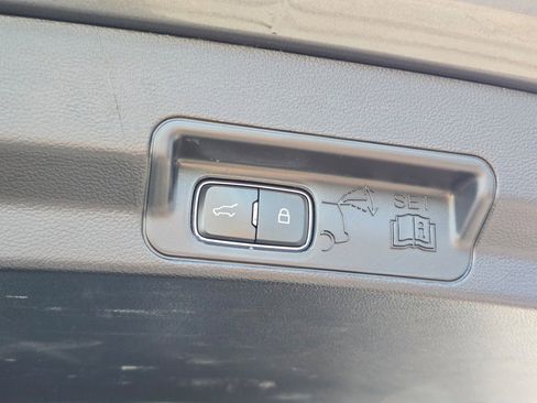 Certified 2022 Ford Explorer ST-Line image 14