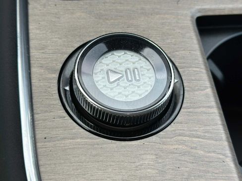 New 2025 Volvo EX90 Plus w/ Protection Package Premier image 35