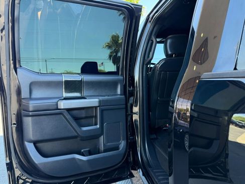 Used 2022 Ford F450 Platinum w/ FX4 Off-Road Package AWD/4WD image 37