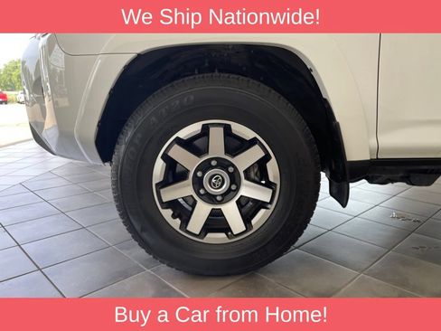 Used 2023 Toyota 4Runner TRD Off-Road Premium w/ Moonroof Package AWD/4WD image 17