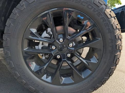 Used 2022 Jeep Wrangler Unlimited Sahara AWD/4WD image 10