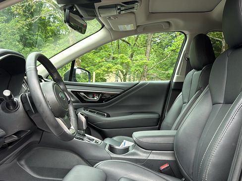 Certified 2025 Subaru Outback Limited AWD/4WD image 12