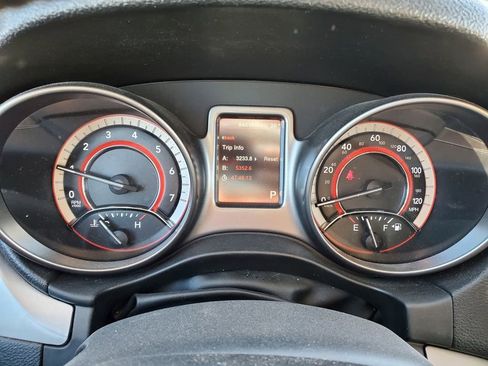 Used 2019 Dodge Journey Crossroad image 18