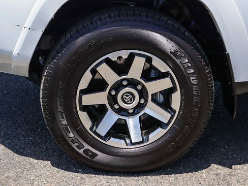 Used 2024 Toyota 4Runner TRD Off-Road Premium w/ Moonroof Package AWD/4WD image 12