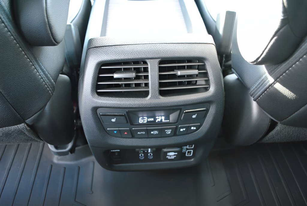 Certified 2022 Honda Pilot Touring image 11