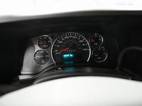 Used 2019 GMC Savana 2500 w/ Driver Convenience Package image 23