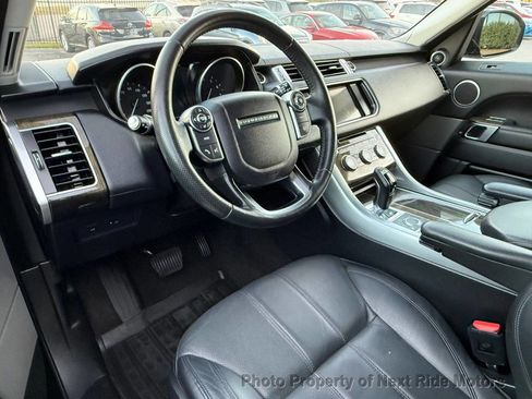 Used 2016 Land Rover Range Rover Sport SE image 13