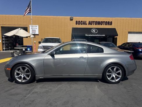 Used 2004 INFINITI G35 Coupe w/ Premium Pkg RWD image 2