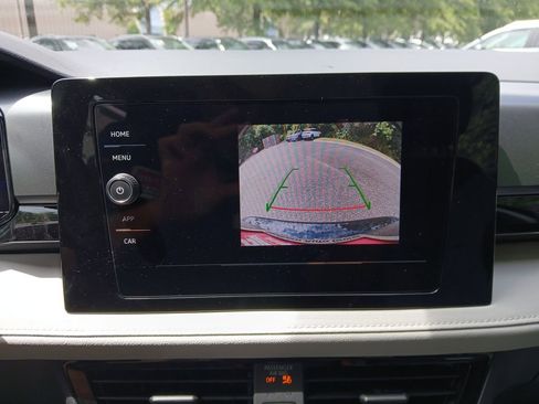 New 2025 Volkswagen Taos S image 19