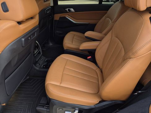 Certified 2022 BMW X7 xDrive40i w/ Premium Package image 33