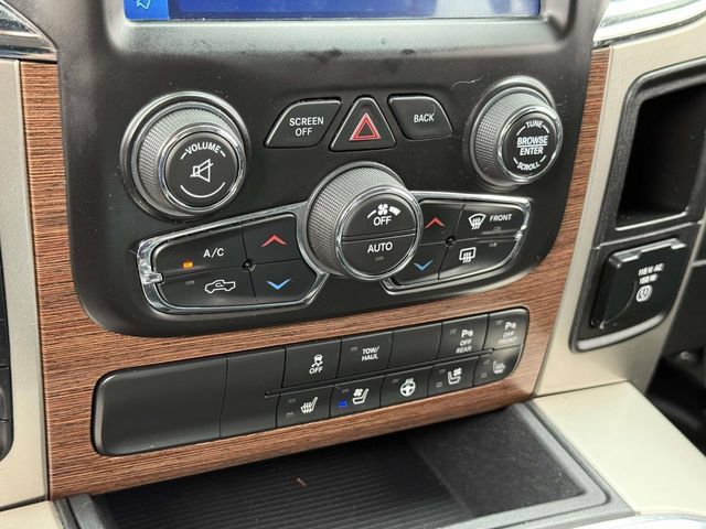 Used 2017 RAM 1500 Laramie w/ Convenience Group AWD/4WD image 17
