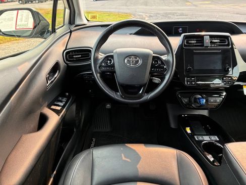 Used 2019 Toyota Prius XLE w/ Advanced Technology Package AWD/4WD image 11
