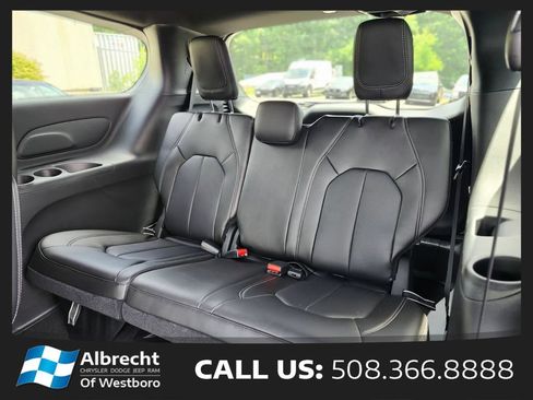 New 2026 Chrysler Pacifica Select w/ S Appearance Package AWD/4WD image 17