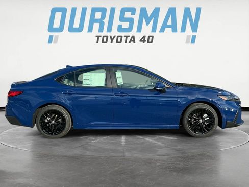 New 2026 Toyota Camry SE image 8