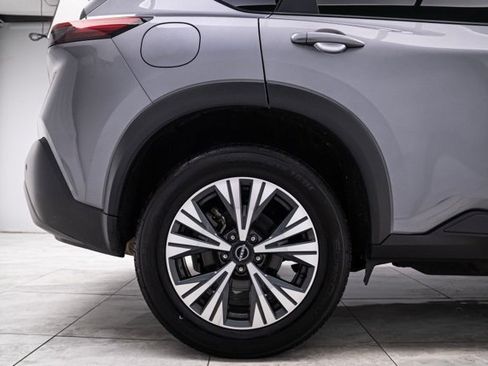 Used 2023 Nissan Rogue SV image 33