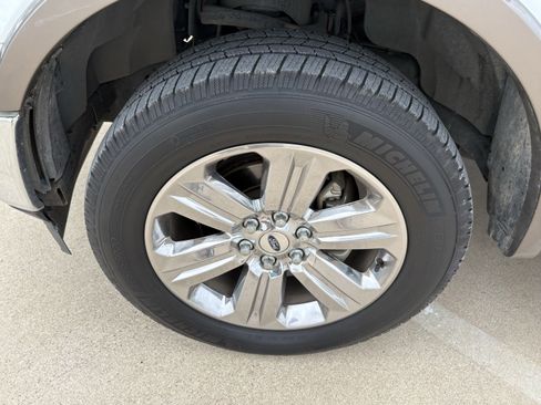 Used 2018 Ford F150 Lariat AWD/4WD image 10