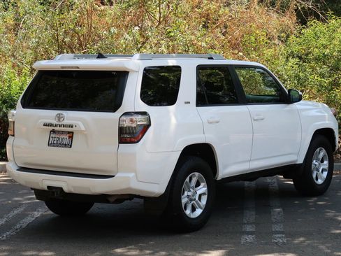 Used 2014 Toyota 4Runner SR5 RWD image 5