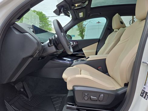 New 2026 BMW X3 xDrive30i w/ Premium Package AWD/4WD image 16