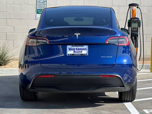 Used 2023 Tesla Model Y Long Range AWD/4WD image 8