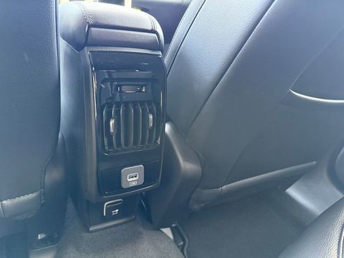 New 2026 Jeep Compass Limited image 30