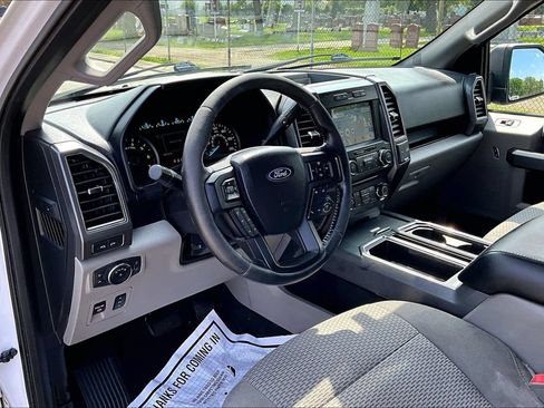 Used 2018 Ford F150 XLT w/ Equipment Group 302A Luxury AWD/4WD image 13