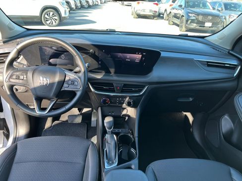 Used 2025 Buick Encore GX Preferred image 32