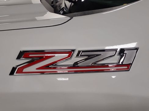 Used 2025 Chevrolet Silverado 1500 LTZ image 30