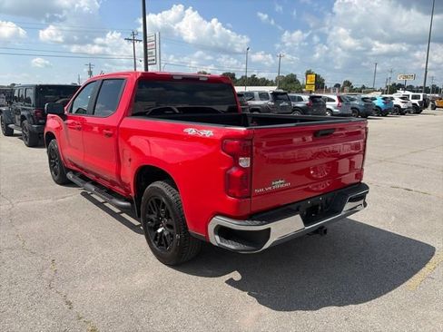 Used 2020 Chevrolet Silverado 1500 LT AWD/4WD image 4