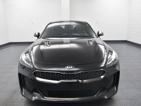 Used 2019 Kia Stinger GT image 2