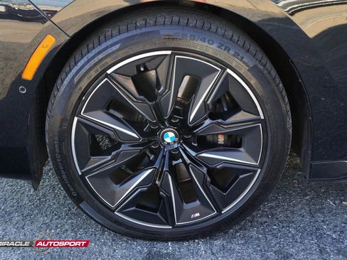 Used 2023 BMW 760i xDrive AWD/4WD image 13