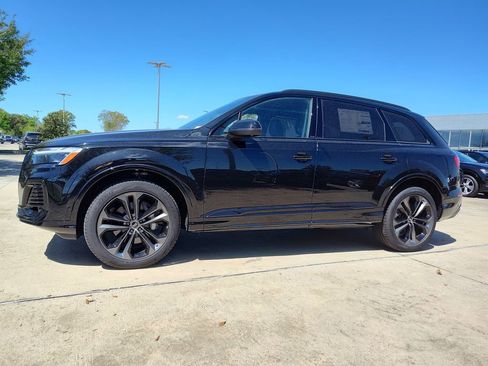 Used 2025 Audi Q7 3.0T Premium Plus w/ Premium Plus Package AWD/4WD image 3