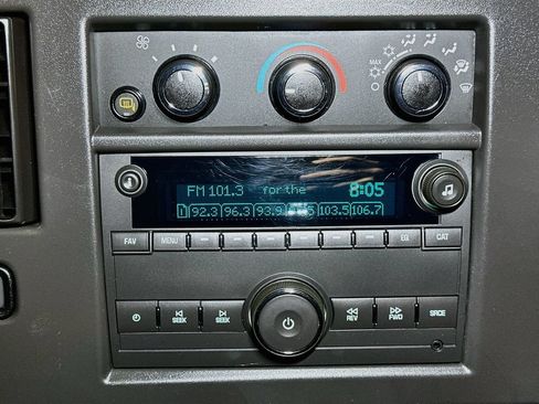 Used 2025 Chevrolet Express 2500 w/ Driver Convenience Package RWD image 13