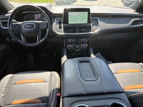 Used 2023 GMC Yukon XL AT4 w/ Technology Package AWD/4WD image 23