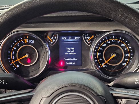 Used 2022 Jeep Wrangler Unlimited Sport AWD/4WD image 15