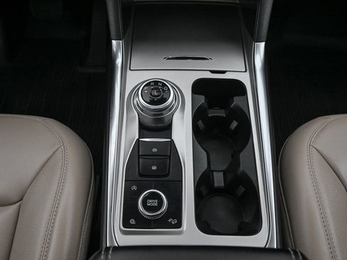 Certified 2023 Ford Explorer XLT w/ Equipment Group 202A image 35