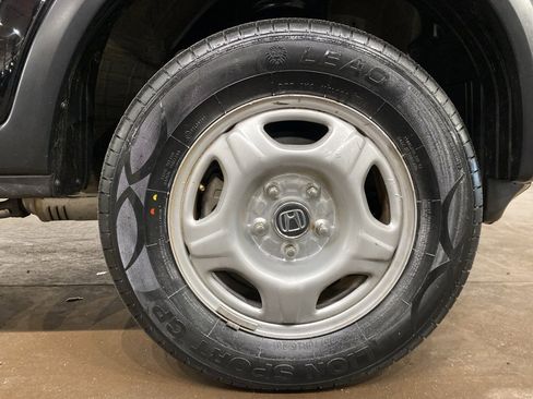 Used 2003 Honda CR-V LX image 17