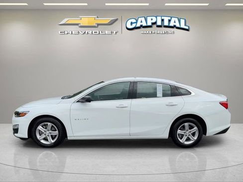 Used 2024 Chevrolet Malibu LS FWD image 2