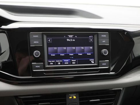 Used 2024 Volkswagen Taos S image 18