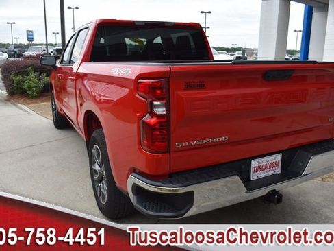 Used 2023 Chevrolet Silverado 1500 LT AWD/4WD image 7