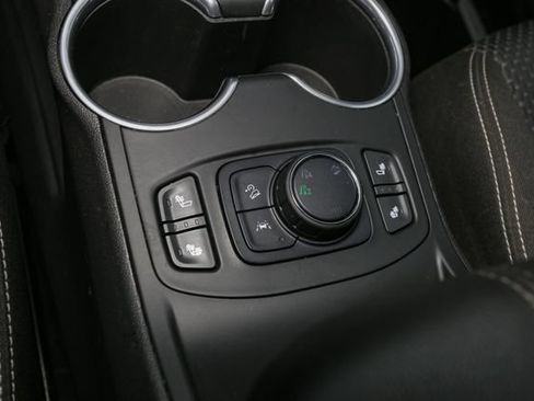 Used 2022 GMC Terrain SLE w/ Driver Convenience Package AWD/4WD image 26