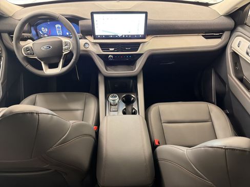 New 2026 Ford Explorer Active w/ Active Comfort Package RWD image 15