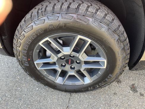 New 2026 GMC Terrain AT4 w/ Technology Package II image 16