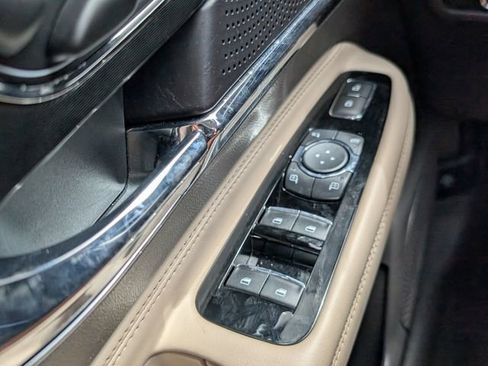 Used 2023 Lincoln Corsair FWD w/ Equipment Group 101A image 35