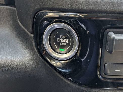 Used 2024 Chevrolet Silverado 1500 LTZ AWD/4WD image 28