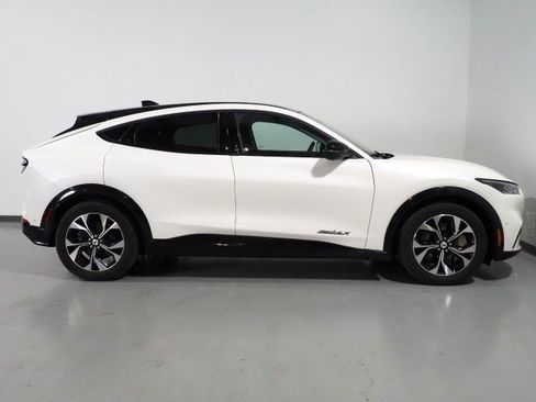 Used 2022 Ford Mustang Mach-E Premium image 5