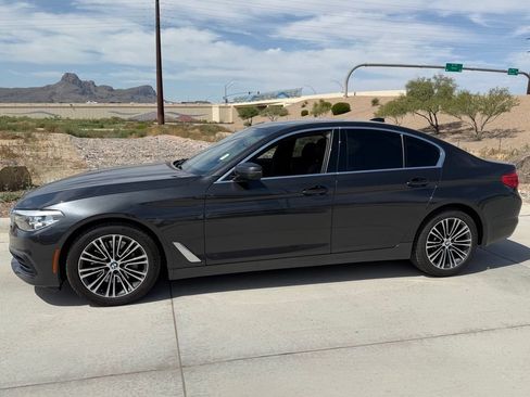 Used 2019 BMW 530i w/ Convenience Package RWD image 4