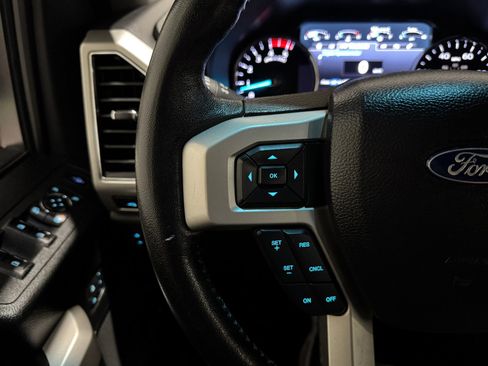 Used 2019 Ford F250 Lariat w/ Lariat Value Package image 21