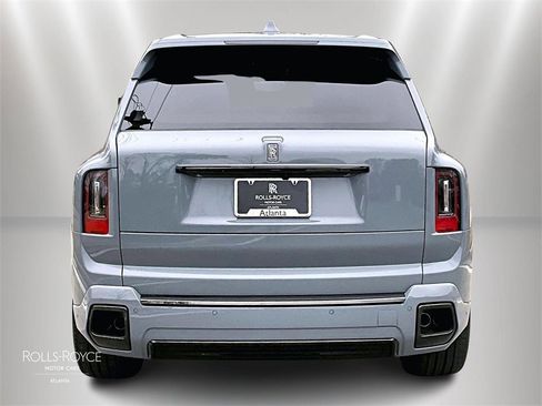 New 2026 Rolls-Royce Cullinan Black Badge image 4